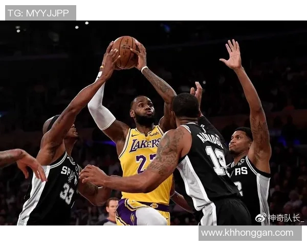 湖人对决热火G1精彩录像回放全景解析与比赛亮点总结